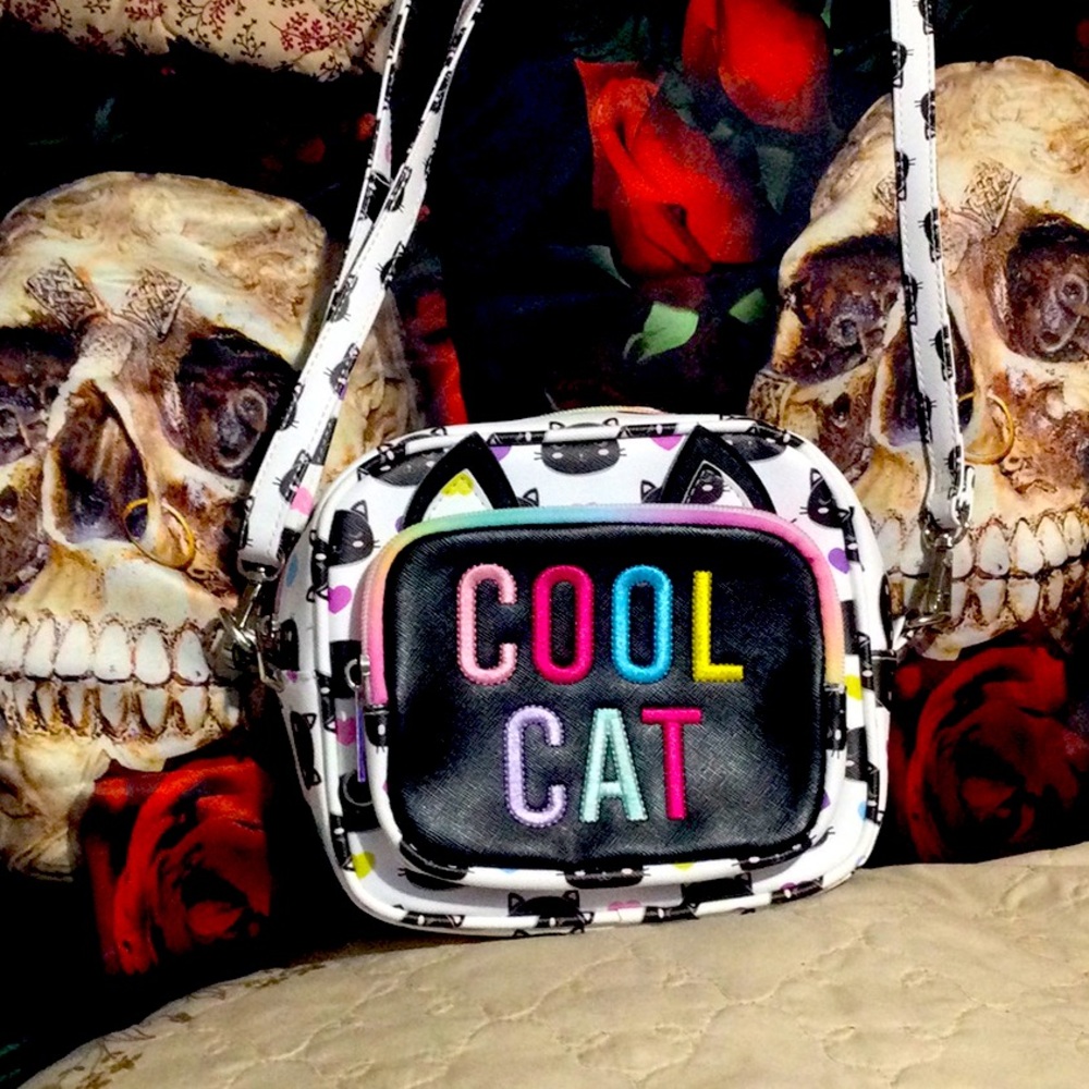 Underonesky cool cat purse